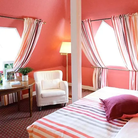 Romantik Jagdhaus Waldfrieden Hotel 2*