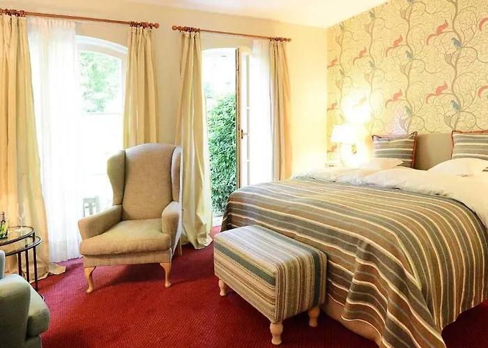 Hotel Romantik Jagdhaus Waldfrieden Bilsen